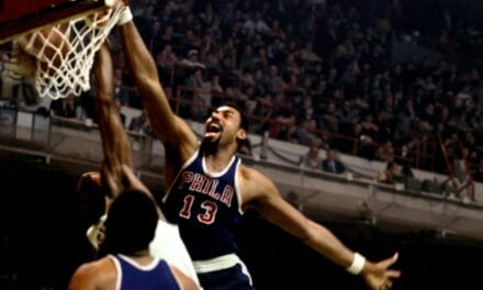 Quando Wilt Chamberlain ruppe il dito di un avversario… schiacciando