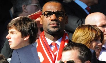 LeBron James e il Liverpool ancora insieme: lanciata la nuova linea di abbigliamento