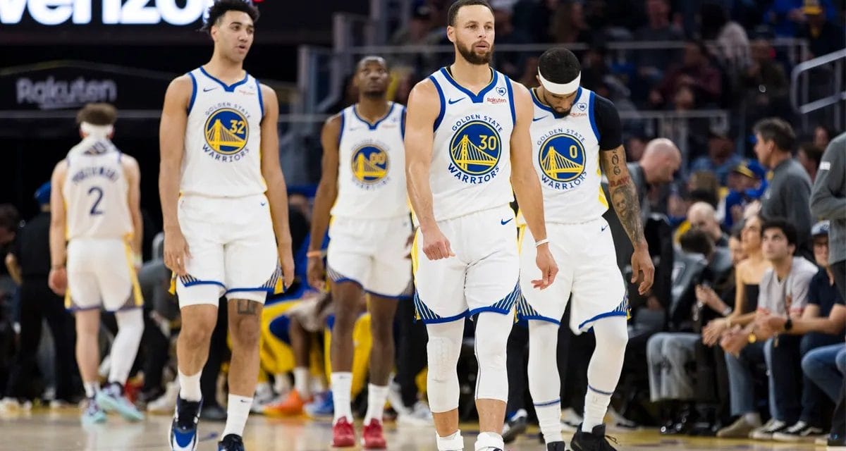 “Giocando così non andremo lontano”: tutta la delusione di Stephen Curry