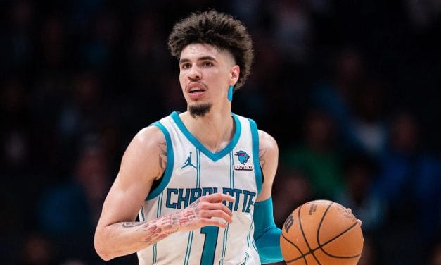 Hornets, LaMelo Ball debutta con le sue Puma LaFrancé