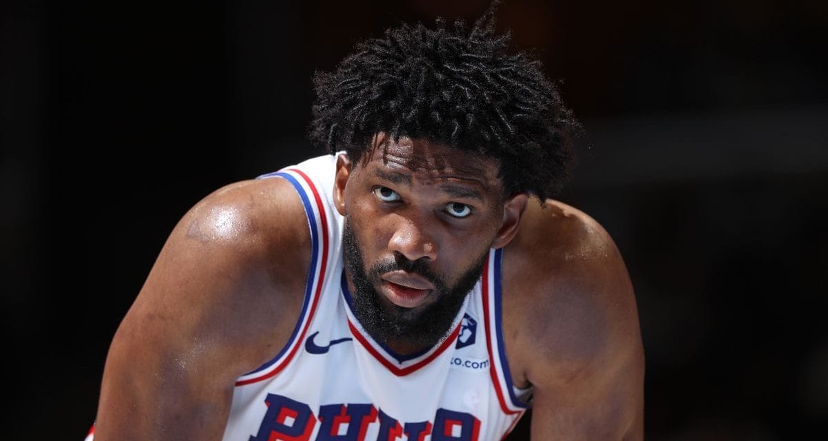 Embiid e i 76ers a caccia della “spia” nell’ultimo, controverso meeting