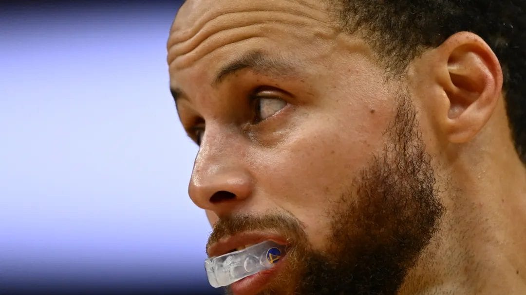 Warriors, l’infortunio di Stephen Curry è un aspro promemoria